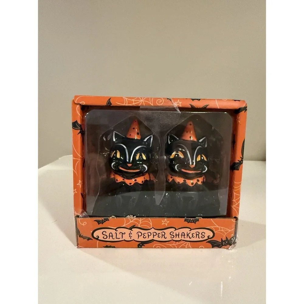 Johanna Parker Halloween Smiling Black Cat Salt & Pepper Shakers NEW In Box 2021